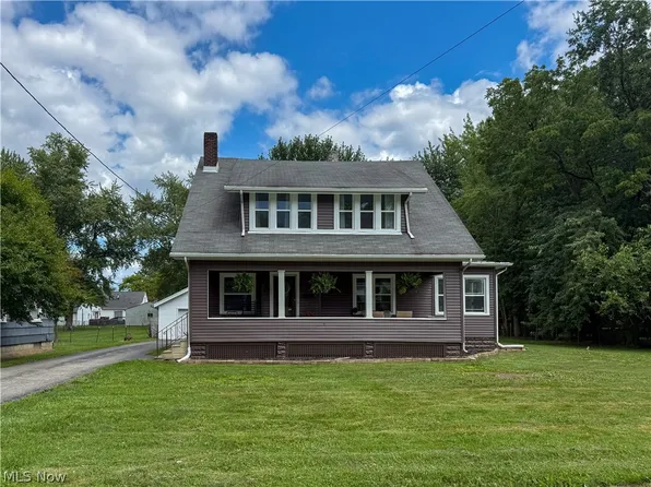 885 Perkinswood Blvd SE, Warren, OH 44484