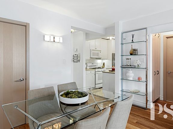 4th image of 345 E 69th St APT 5G