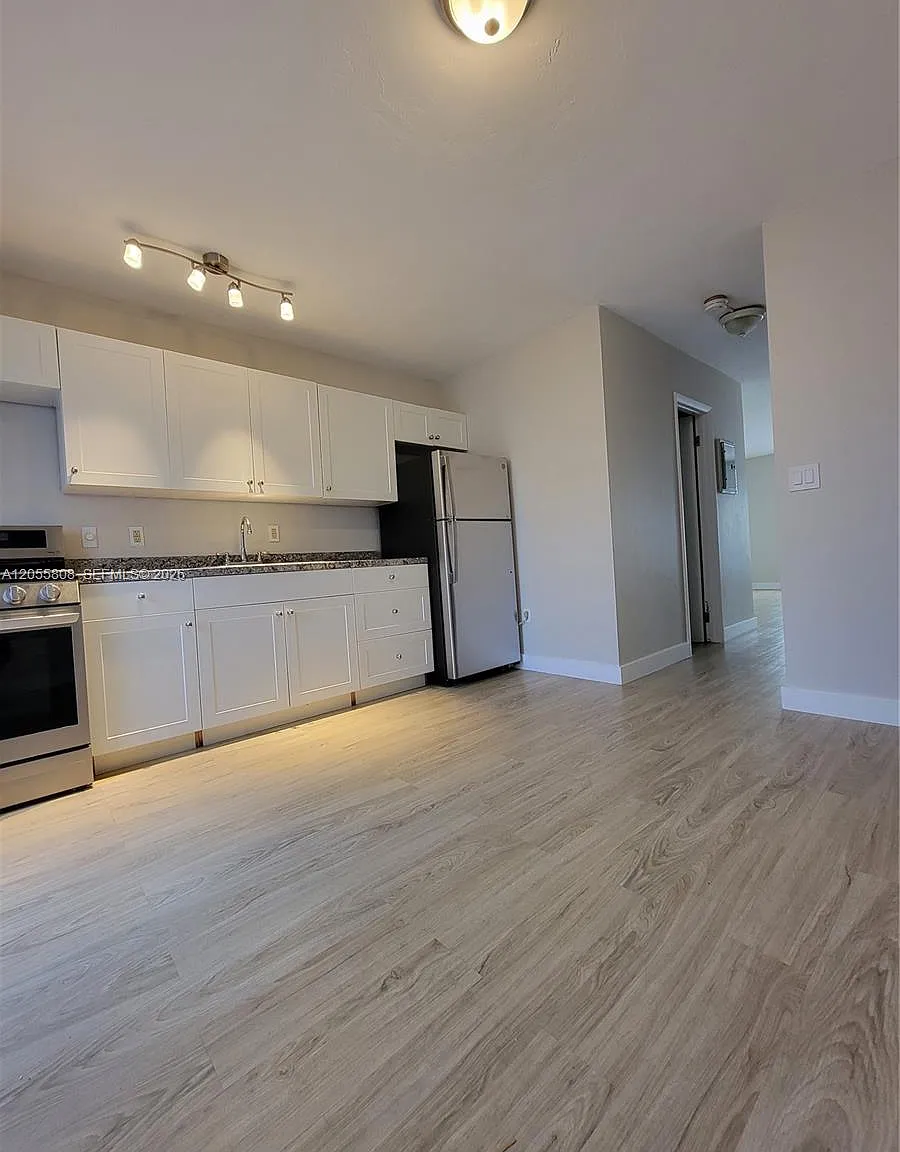Southern Star Condo — Photo 4