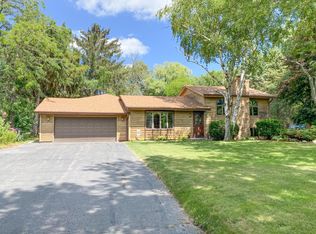2012 Creek Ridge Dr, Racine, WI 53402