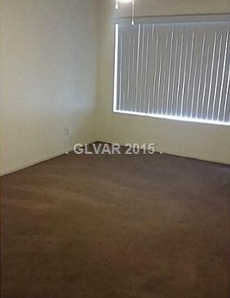 4th image of 3046 Tarpon Dr Unit 101