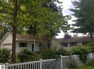 7915 Hidden Point, Stanwood, MI 49346