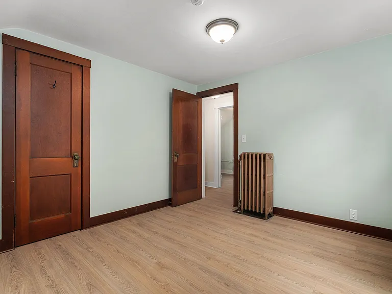 21 Farwell St #2 — Photo 5