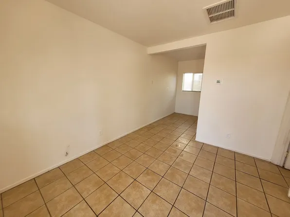 Crescent, 2430 S 5th Ave APT 9, Yuma, AZ 85364