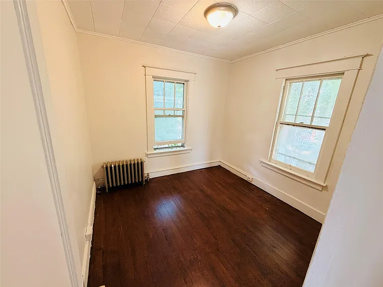 528 Chenango St #2 — Photo 2