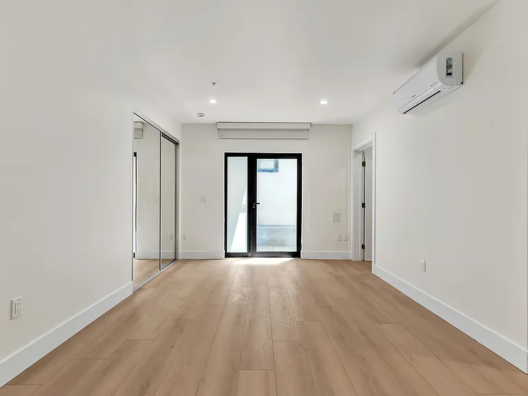7846 Herschel Ave #7 — Photo 5