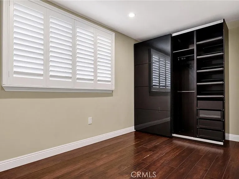10855 Oro Vista Ave — Photo 21