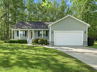 187 Over St, Burgaw, NC 28425