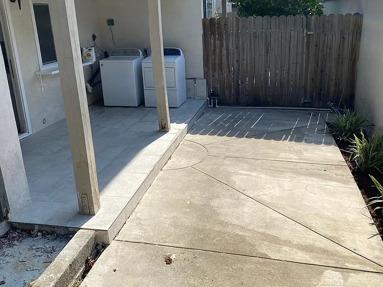 23732 Hillhurst Dr #59 — Photo 12