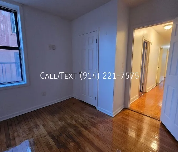 490 S Broadway — Photo 10