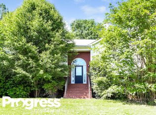 203 Cobblestone Ln, McDonough, GA 30252