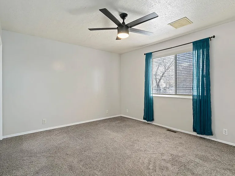 1212 N 75 W — Photo 7