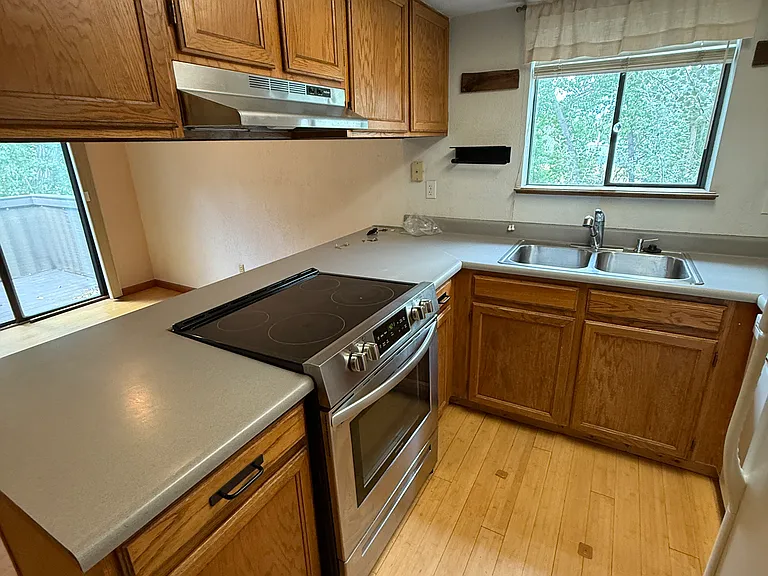 6262 Willow Ln — Photo 10