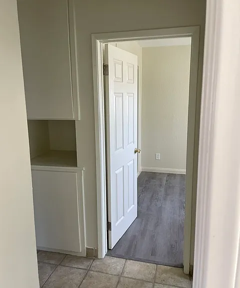 11240 Pangborn Ave — Photo 11