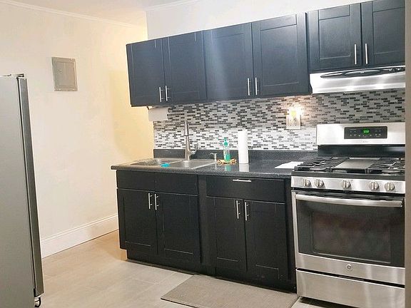 2nd image of 3035 49th St APT 1N
