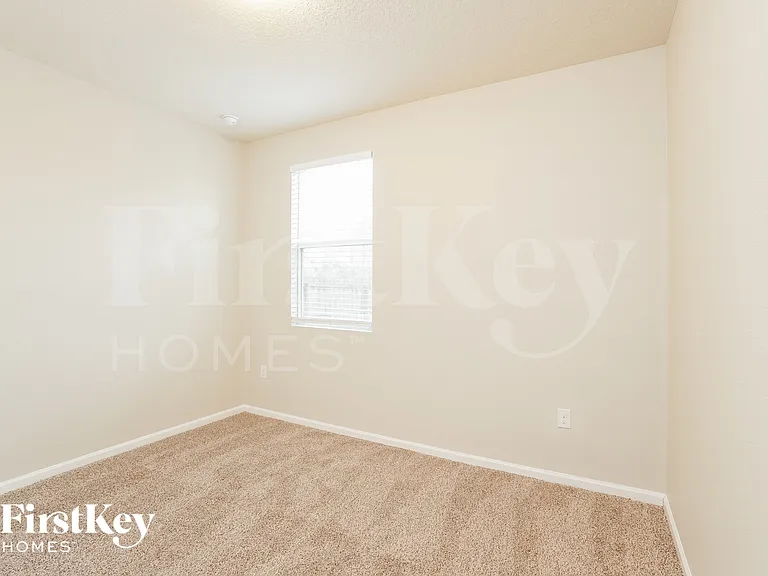 3526 Summit Oaks Dr — Photo 11