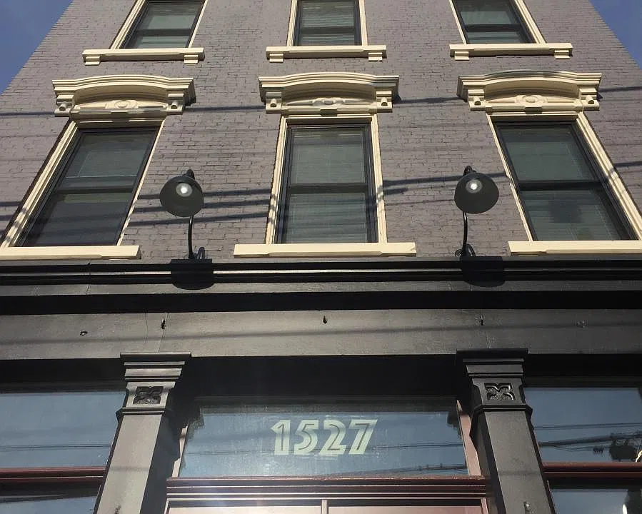 1527 Elm St #5