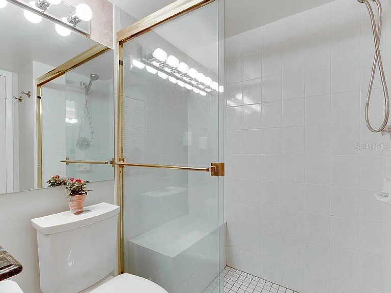 4725 Cove Cir #906 — Photo 8