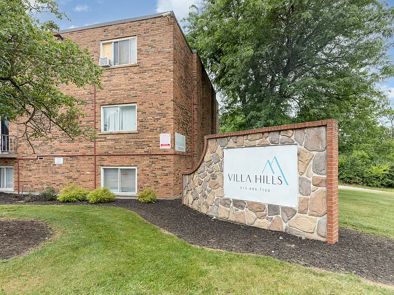 Villa Hills & Dover Heights Apartments — Photo 15