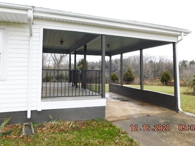 2955 Beatty Rd — Photo 2