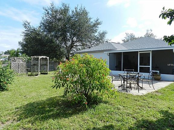 3rd image of 10511 Juliano Dr