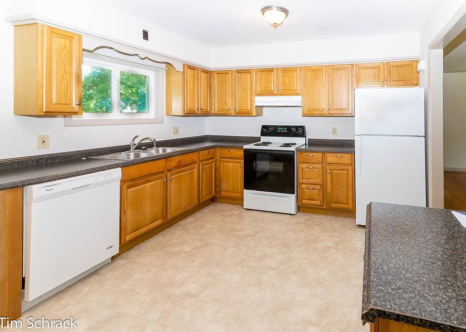 2402 Shadyside Ave, Huntingdon, PA 16652 Zillow