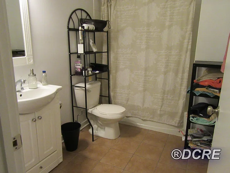 7605 N Bosworth Ave #2E — Photo 6