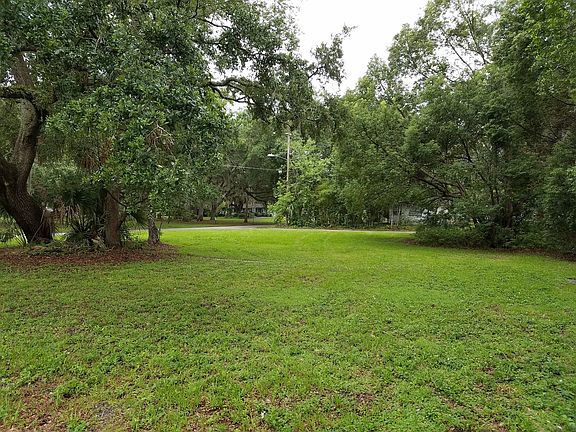 4th image of 827 Escambia Dr