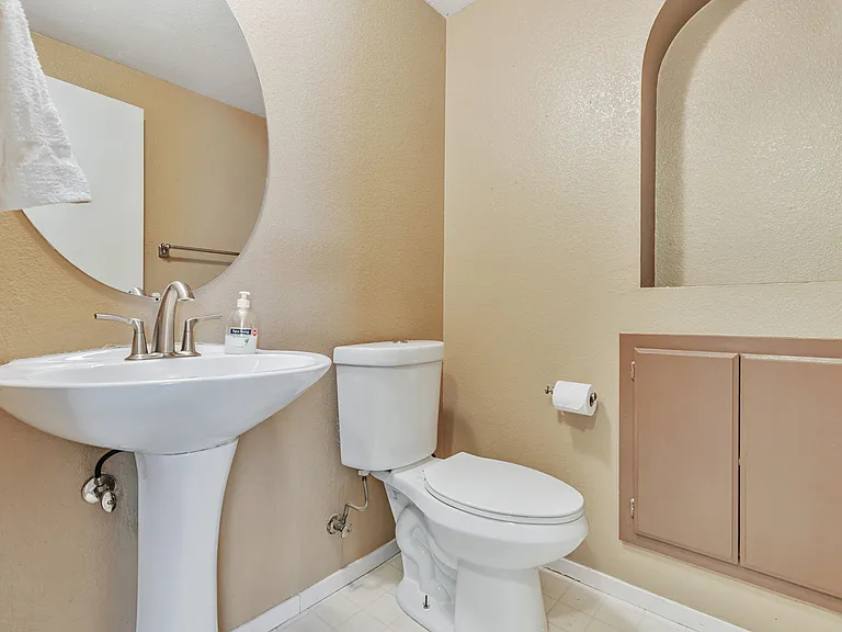 4405 Fall Ln — Photo 13