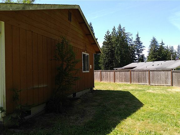 4th image of 102 Conifer Ct