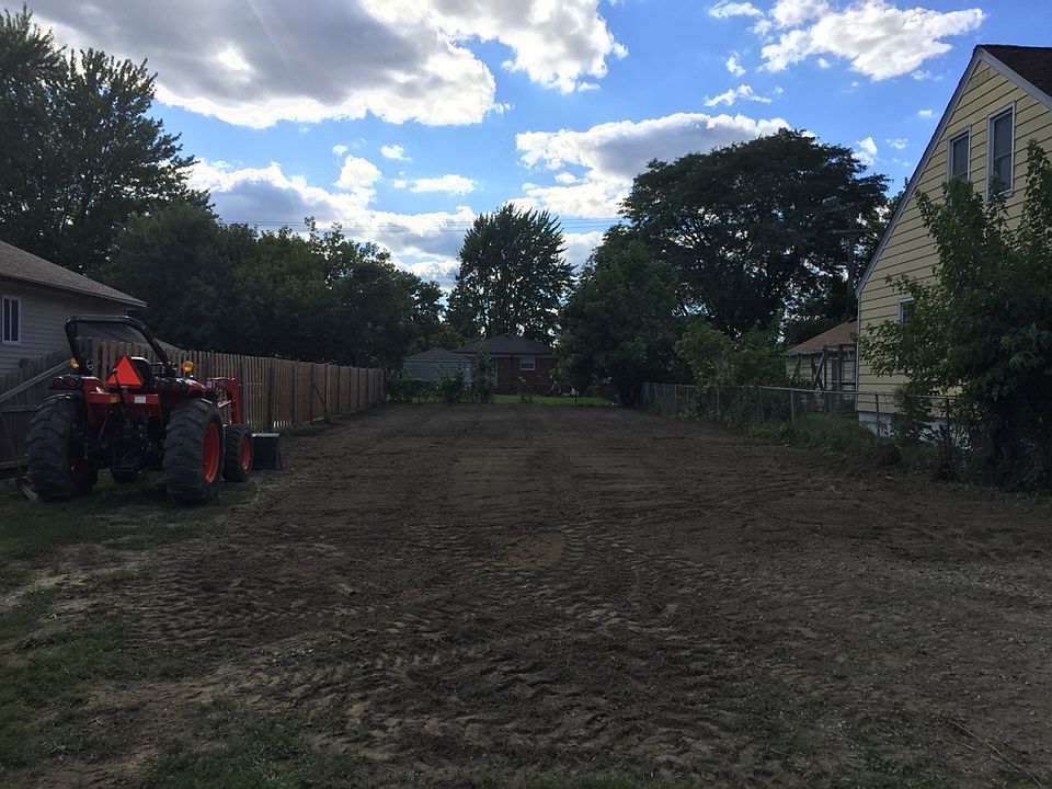 1st image of 25931 Fern St