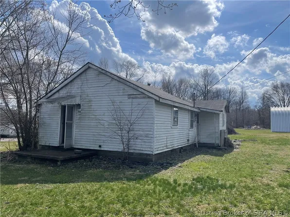 706 Main Street, Memphis, IN 47143