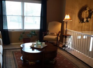 10502 McClure Ct, Louisville, KY 40241