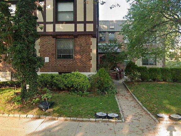 2nd image of 2114 78th St #2