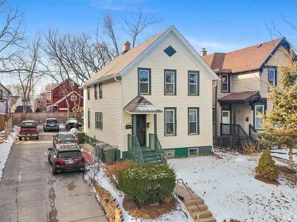 2243 South Woodward STREET, Milwaukee, WI 53207
