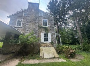 1541 Montgomery St, Reading, PA 19601