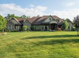 8228 Voltaire Ct, Waynesville, OH 45068