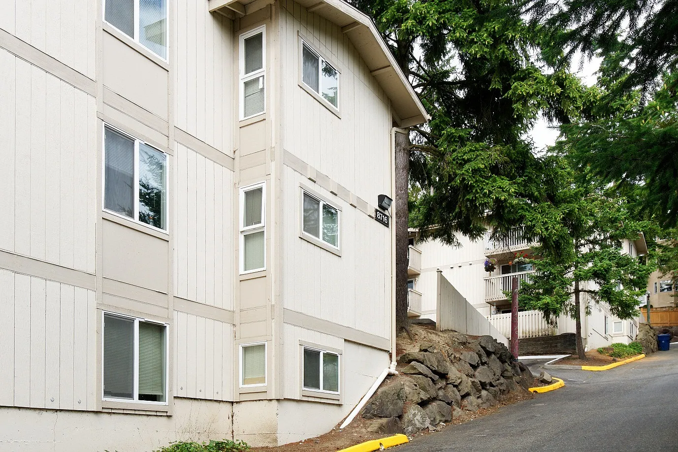 Terrace Hill — Photo 3