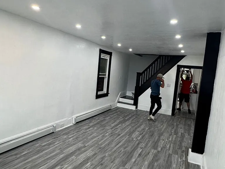 834 Ridge St — Photo 4
