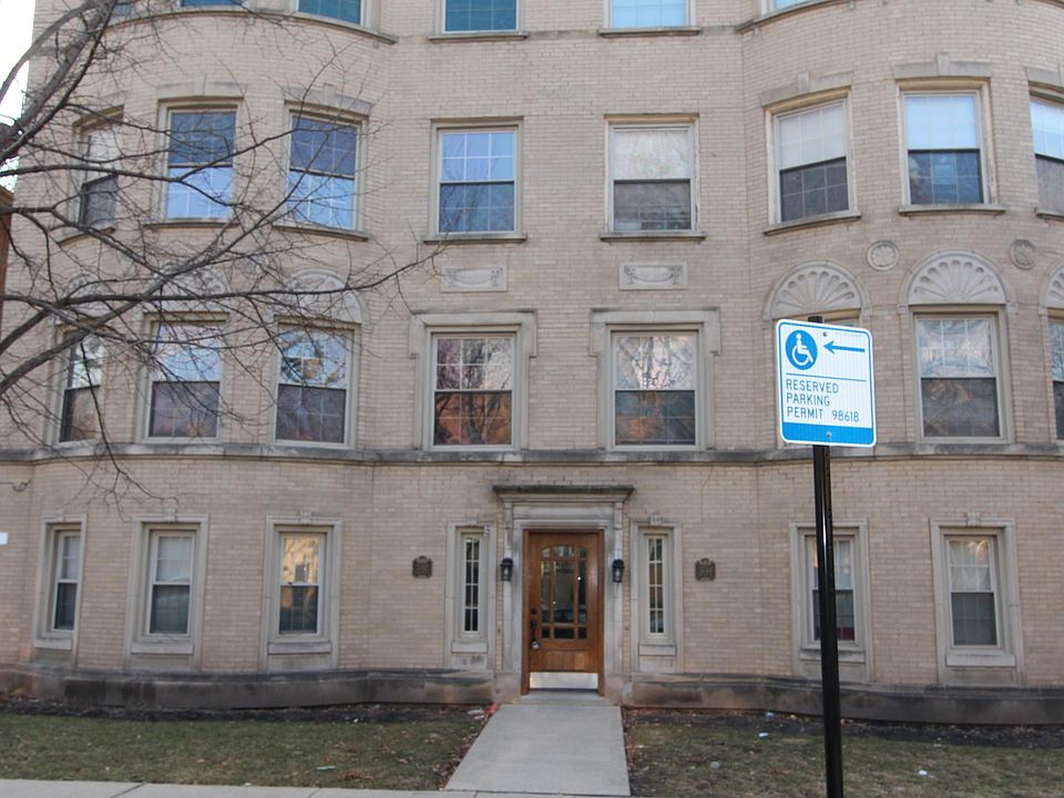 1st image of 5744 N Christiana Ave #1S