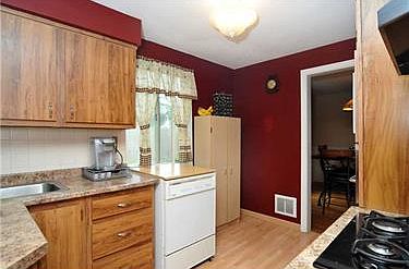 5th image of 8020 Manville Dr
