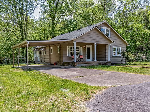 3rd image of 101 Holloway Dr