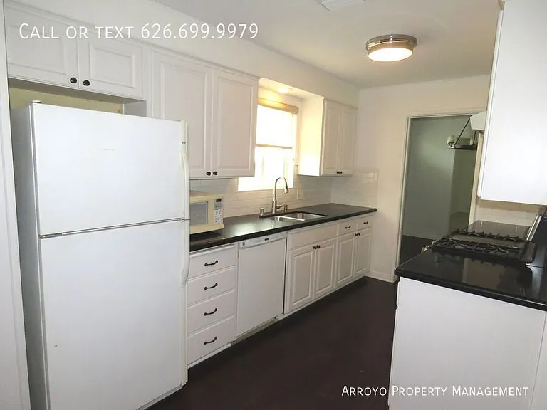 1165 Leonard Ave — Photo 12