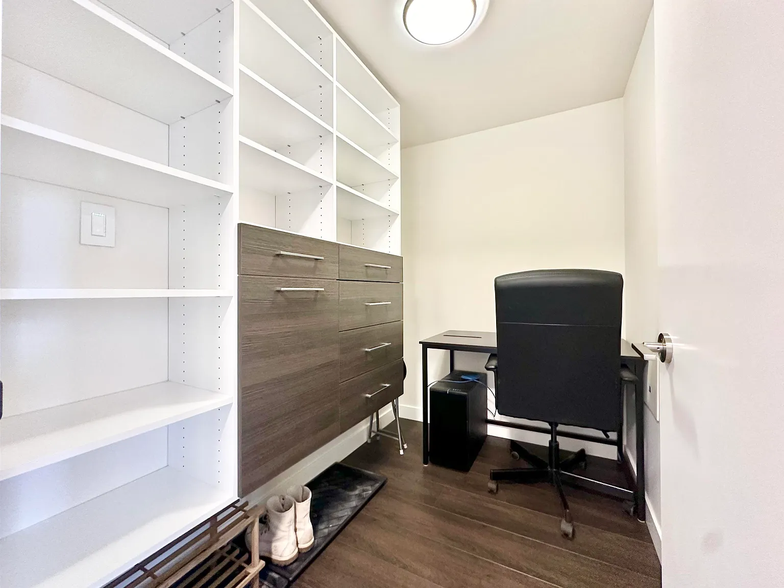 1 bed, 451 sqft, $2,300 — Photo 3
