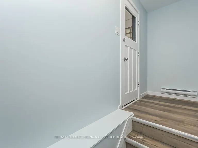 21 Saint Remy Dr #B — Photo 8
