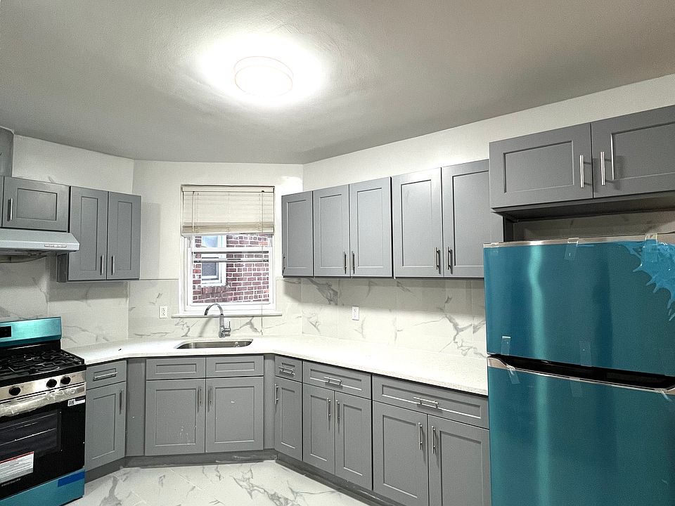 New Kitchen with window