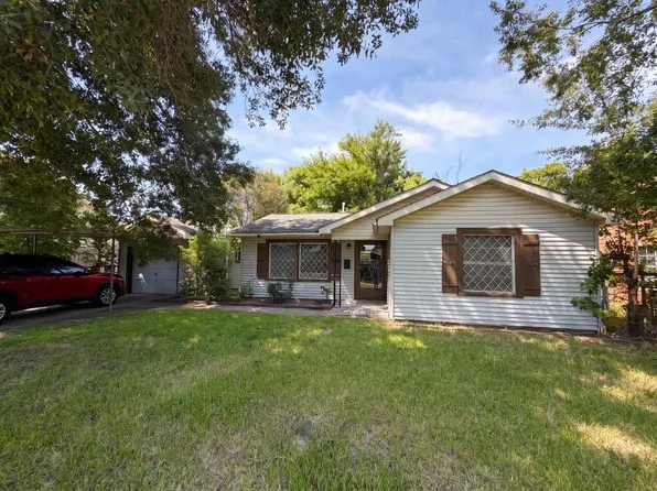 73 Burbank St, Houston, TX 77076
