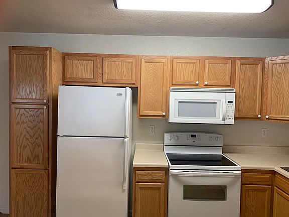 3rd image of 20974 Homer St #B