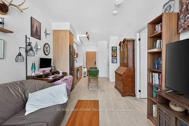 5 Defries St #1120 — Photo 7