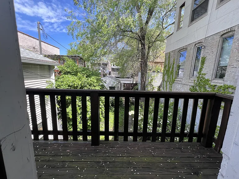 2010 W Concord Pl — Photo 11